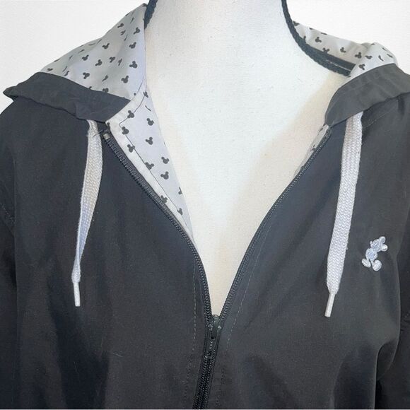 Disneyland Resort Pocketed Hooded Windbreaker with Zipper and Pockets Size XL - Picture 8 of 12